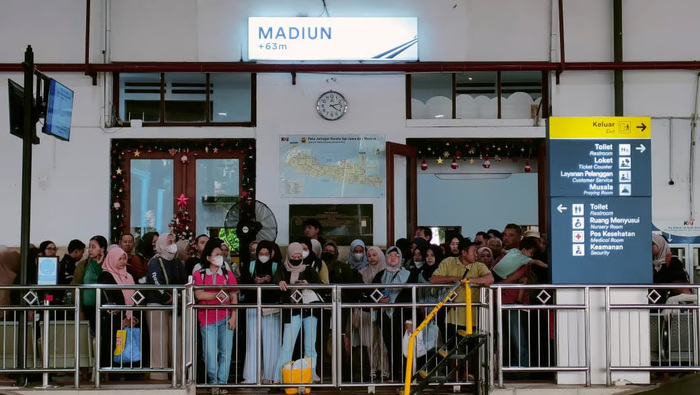 Capaian Positif 2025 Ketepatan Waktu KA di Daop 7 Madiun Melampaui Target, Volume Penumpang Nataru Terus Meningkat (1)