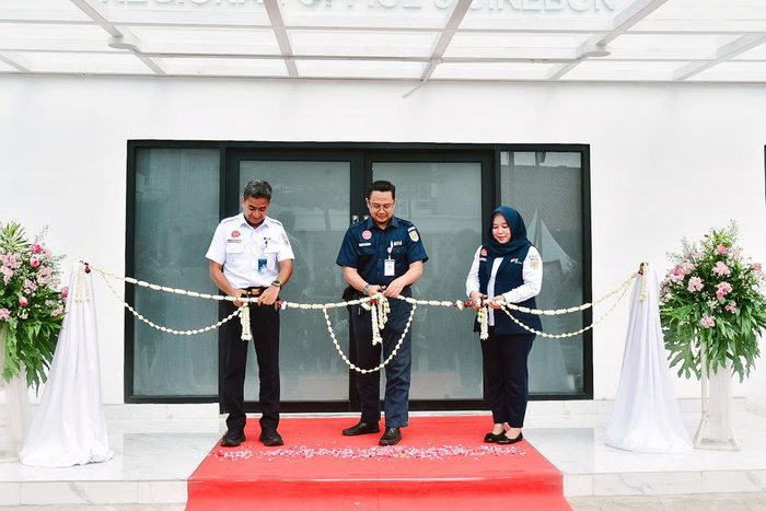 Perkuat Sinergi, KAI Services dan KAI Logistik Resmikan Gudang Logistik Regional Cirebon (2)