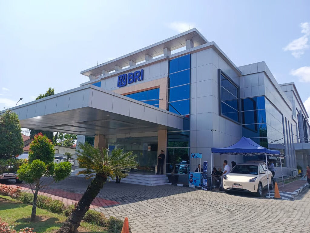 Hari Terakhir! BRI Finance Hadirkan Promo Bunga 0 di Pameran Otomotif di Sumatera Barat (1)