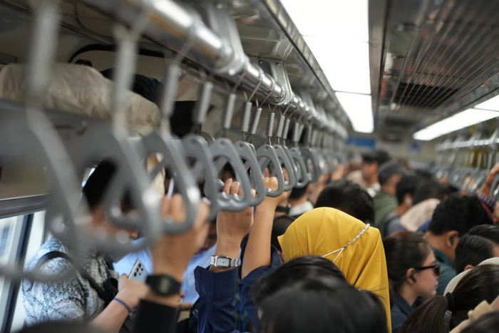 LRT Jabodebek Tambah Kapasitas (1)