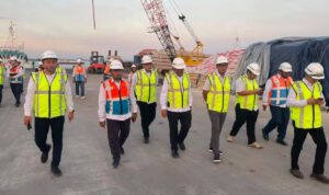 BP BUMN Tinjau Operasional Pelindo Gresik, Perkuat Layanan Logistik Nasional