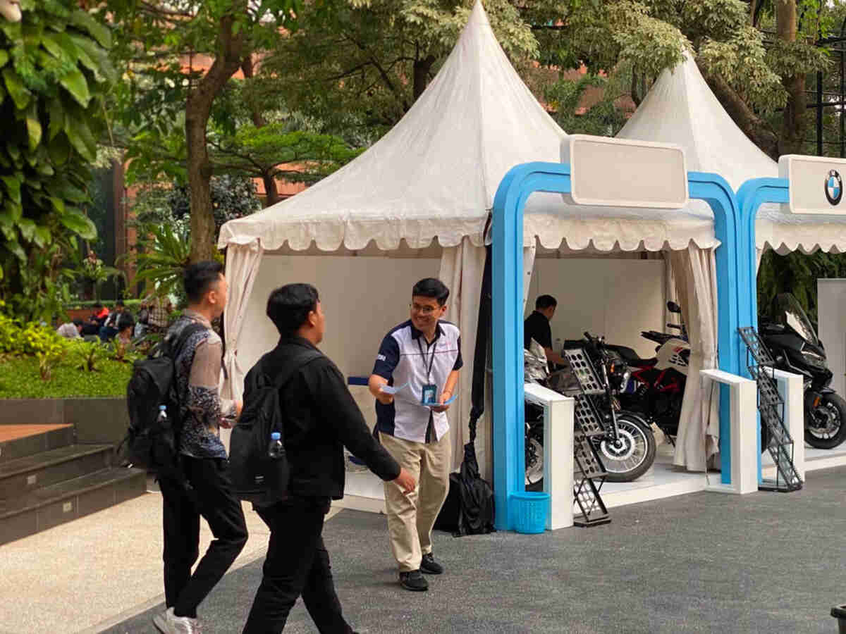 BRI Finance Perluas Jangkauan Pembiayaan Kendaraan melalui Mini Expo di Kantor Pusat BRI Sudirman