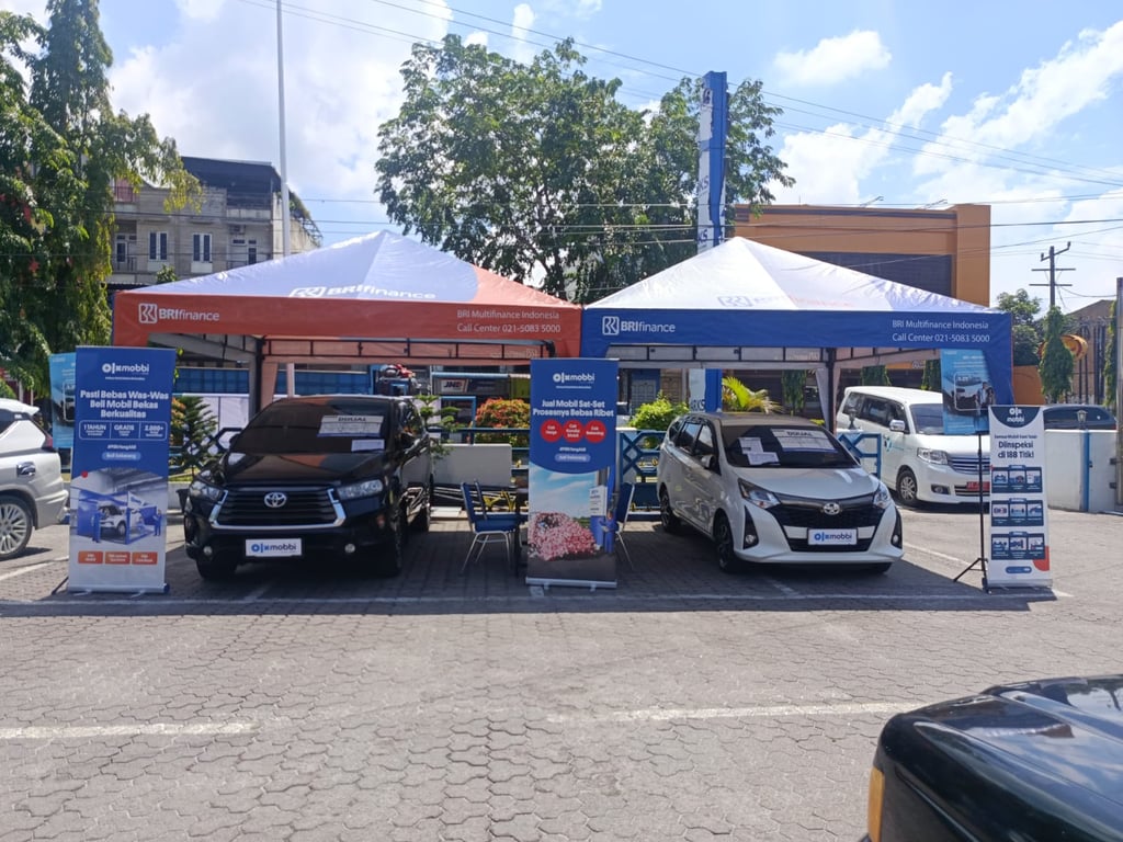 BRI Finance Tebar Promo Menarik di Mini Expo Mobil Bekas Berkualitas Bersama OLXMobbi di Dumai