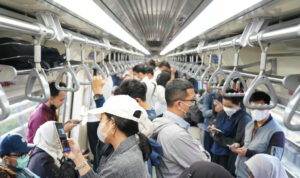 KAI Sesuaikan Jadwal LRT Jabodebek di Pagi Hari, Distribusi Pengguna di Jam Sibuk Lebih Merata.jpg