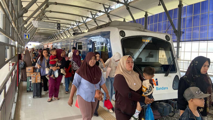 Layanan KA Srilelawangsa di wilayah Sumatera Utara (1)