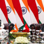Presiden Prabowo bersama PM Modi (1)